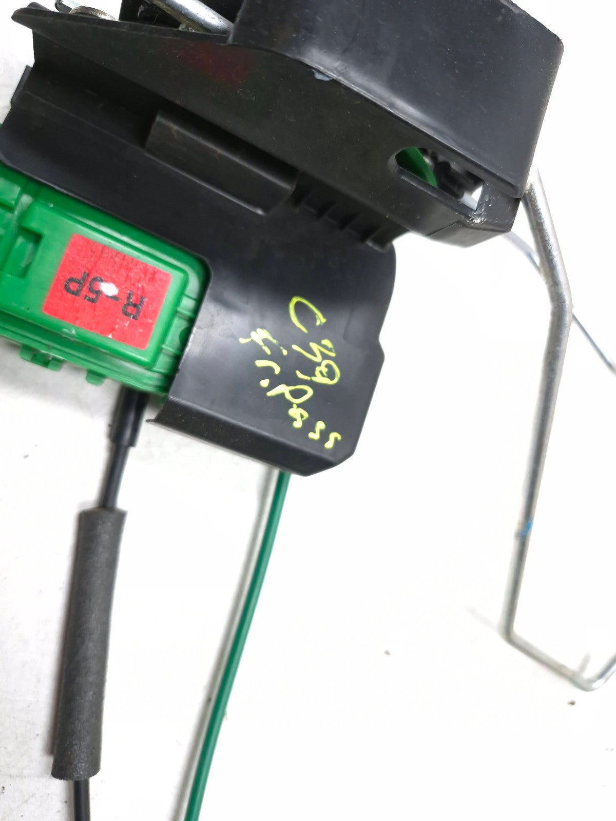 2014 Hyundai Accent Front Right Door Lock Actuator OEM