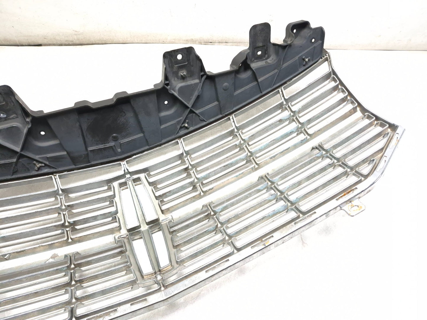 2008 Lincoln Navigator Front Upper Grille OEM