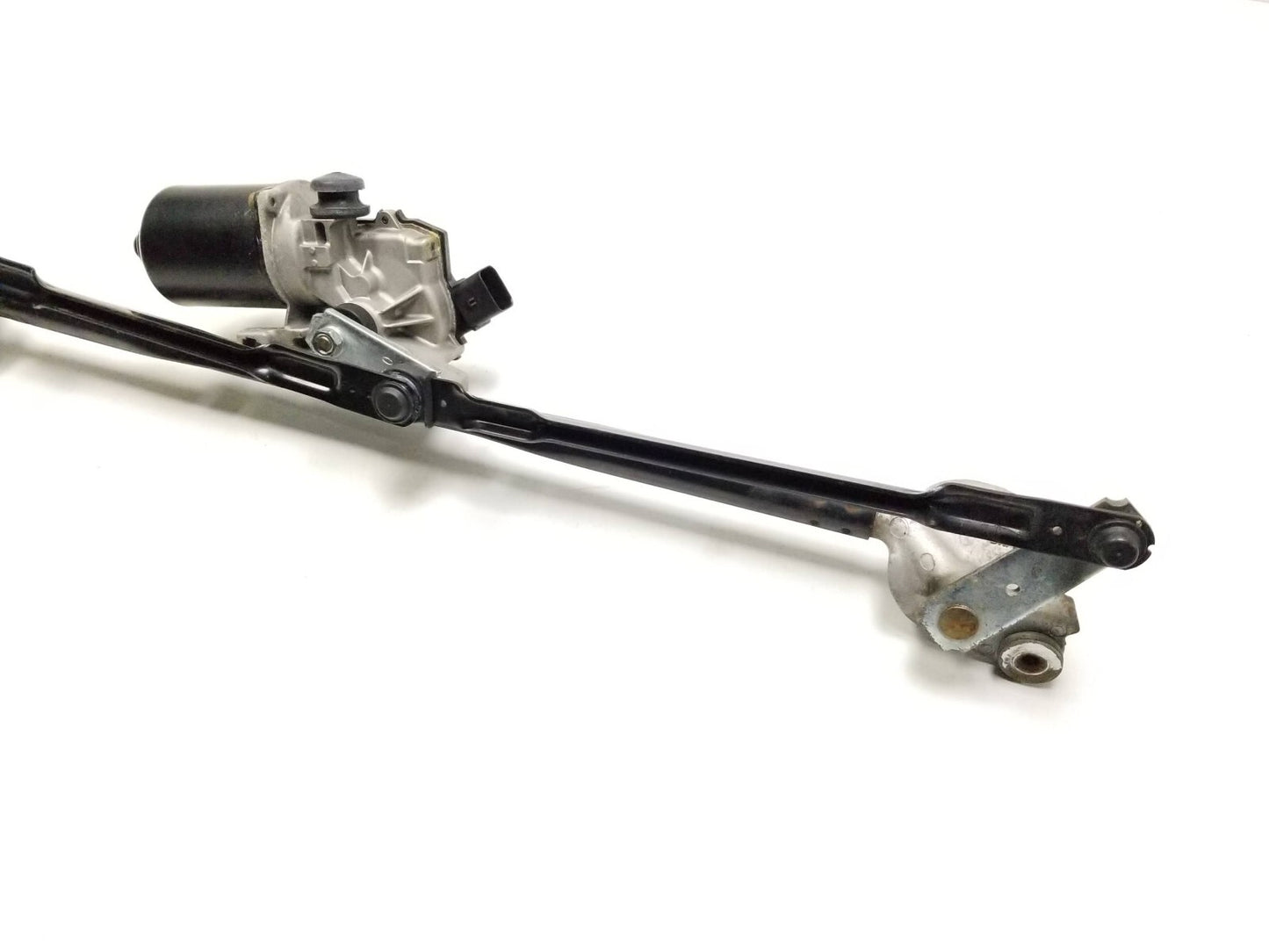 2013 Hyundai Genesis Coupe Windshield Wiper Motor & Linkage OEM