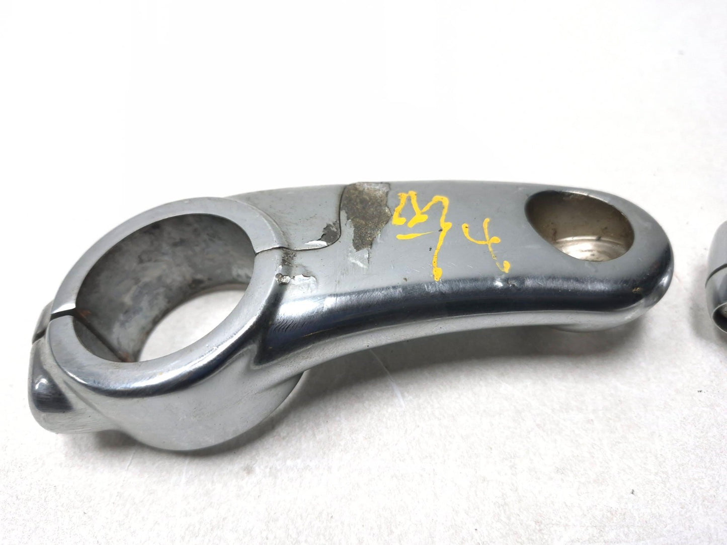 2009 Harley-davidson Sportster Xl883l Left & Right Handlebar Mount Pair OEM