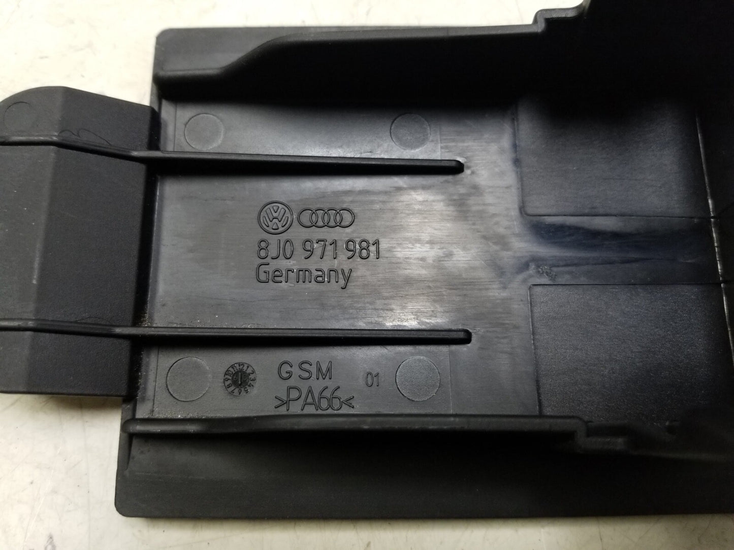 2009 - 2017 Audi Q5 Floor Seat Wiring Connector Cap Cover Left & Right OEM