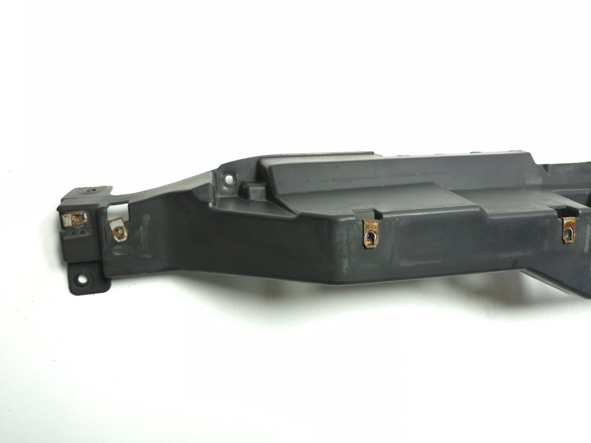 2013 Cadillac Escalade Esv Front Grille Upper Bracket OEM