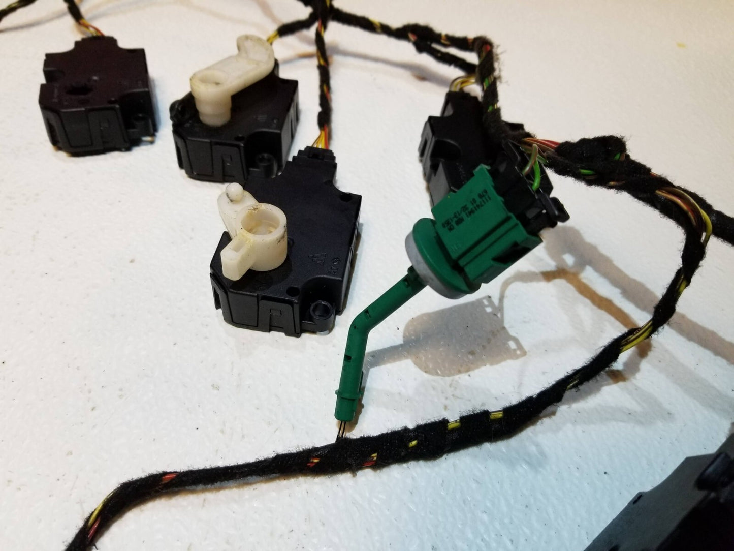 2014 Audi A6 AC Heat Door Blend Actuator W/ Wire Harness OEM