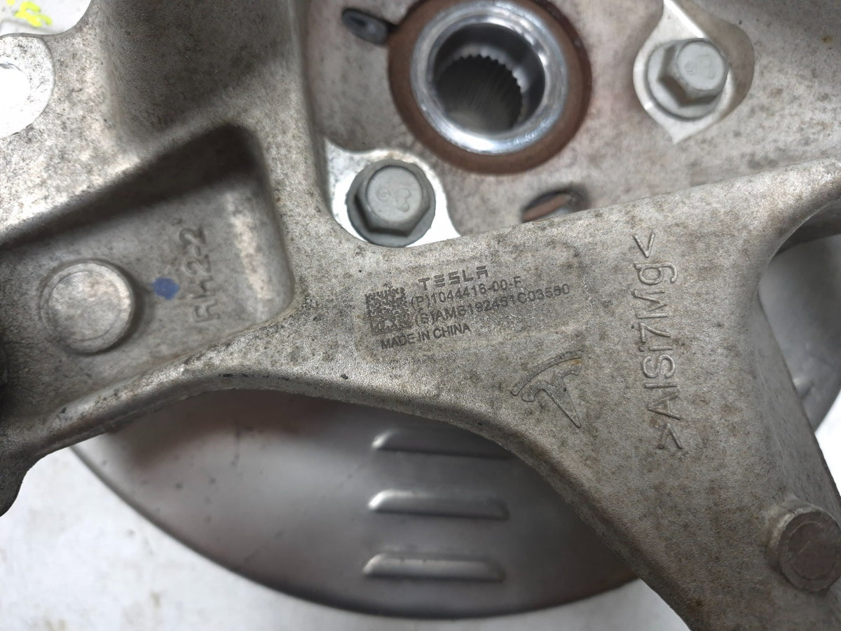 2020 Tesla Model 3 AWD Rear Spindle Knuckle W/ Hub Right Passenger Side OEM