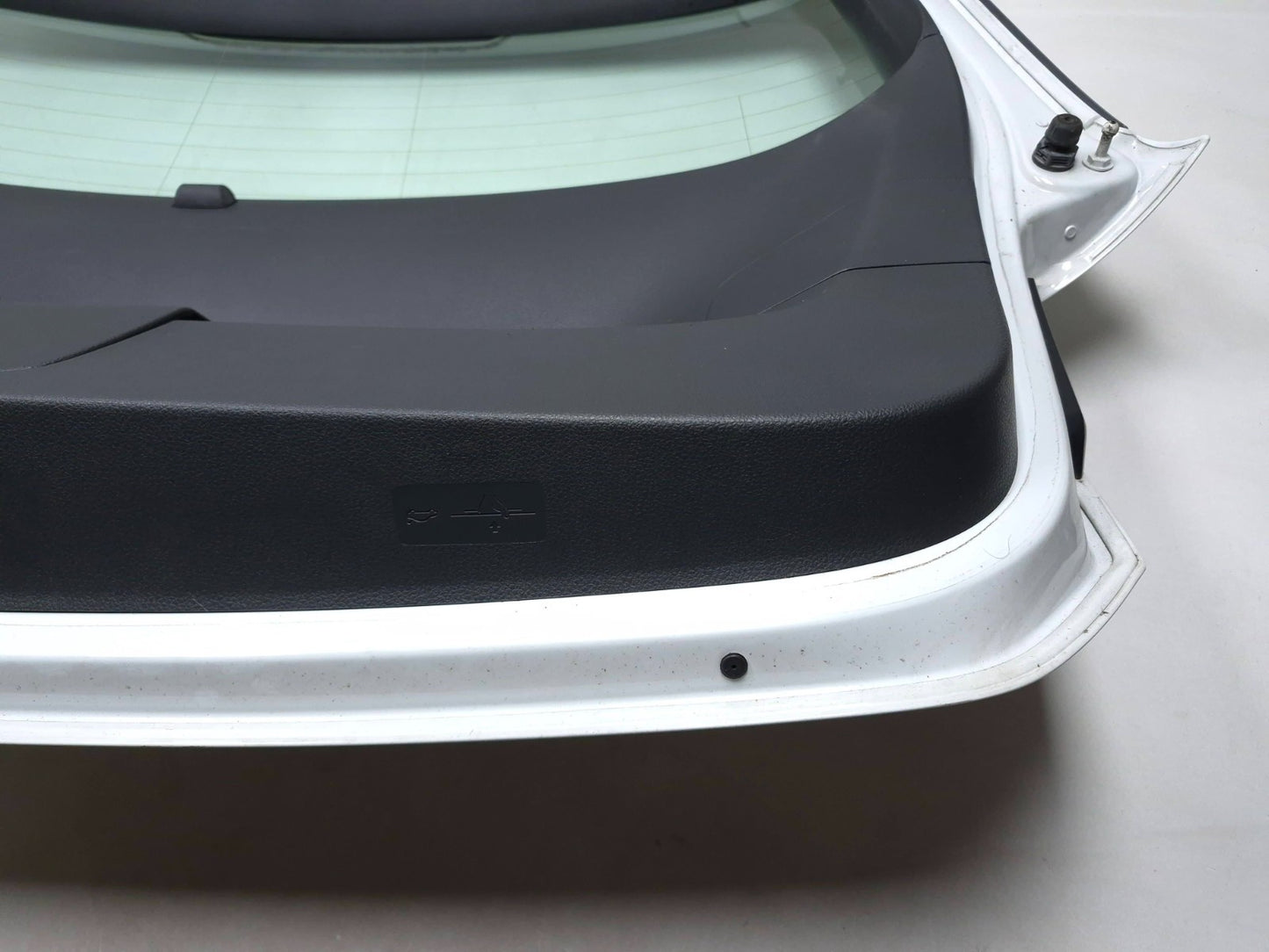 2015 Volkswagen Golf  Tsi Liftgate Trunk OEM