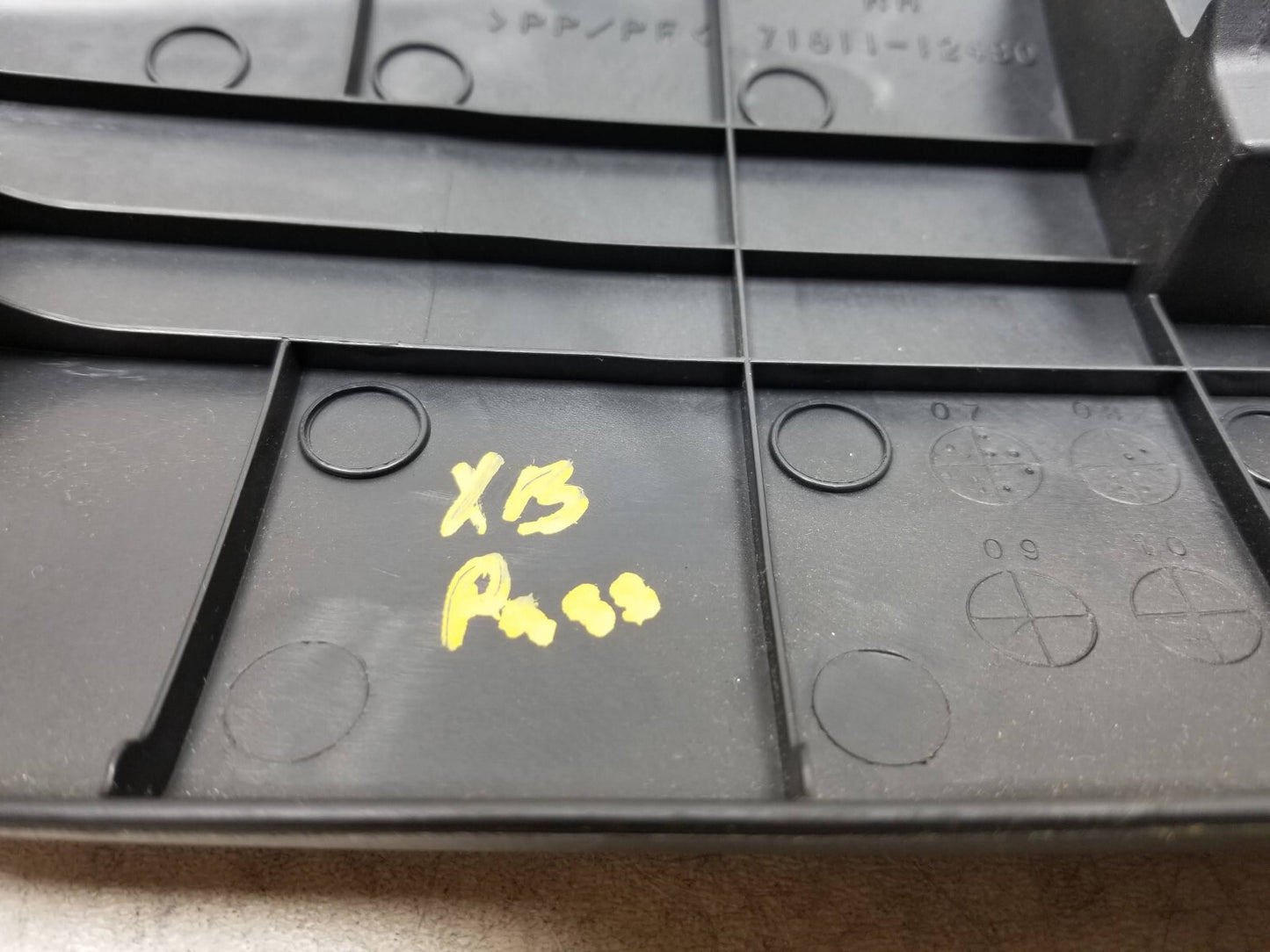 2007 - 2011 Scion Xb Seat Side Trim Front Passenger Side Right OEM