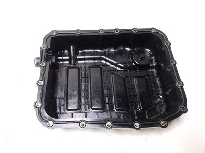 2014 Kia Forte Transmission Valve Body Cover Oil Pan OEM