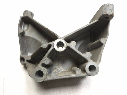 2010 Ford Mustang 4.0l Alternator Bracket 1l5e-102139-ba OEM