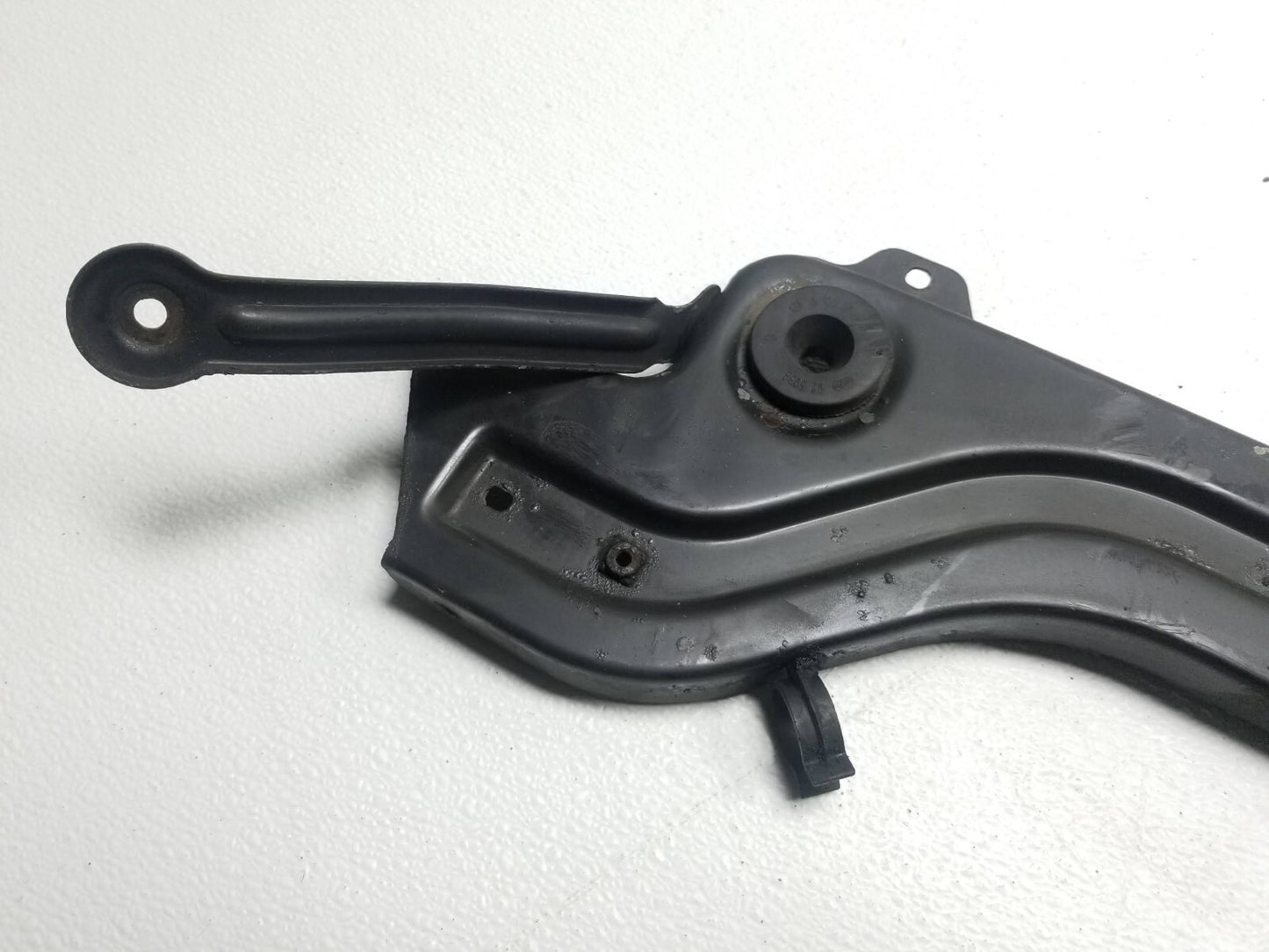 2007 Mercedes W164 Ml Ml500 Lower Radiator Core Tie Bar Support OEM