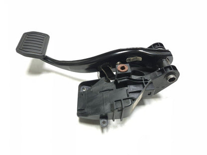 2018 Tesla Model 3 Brake Pedal 1044691-00-d OEM