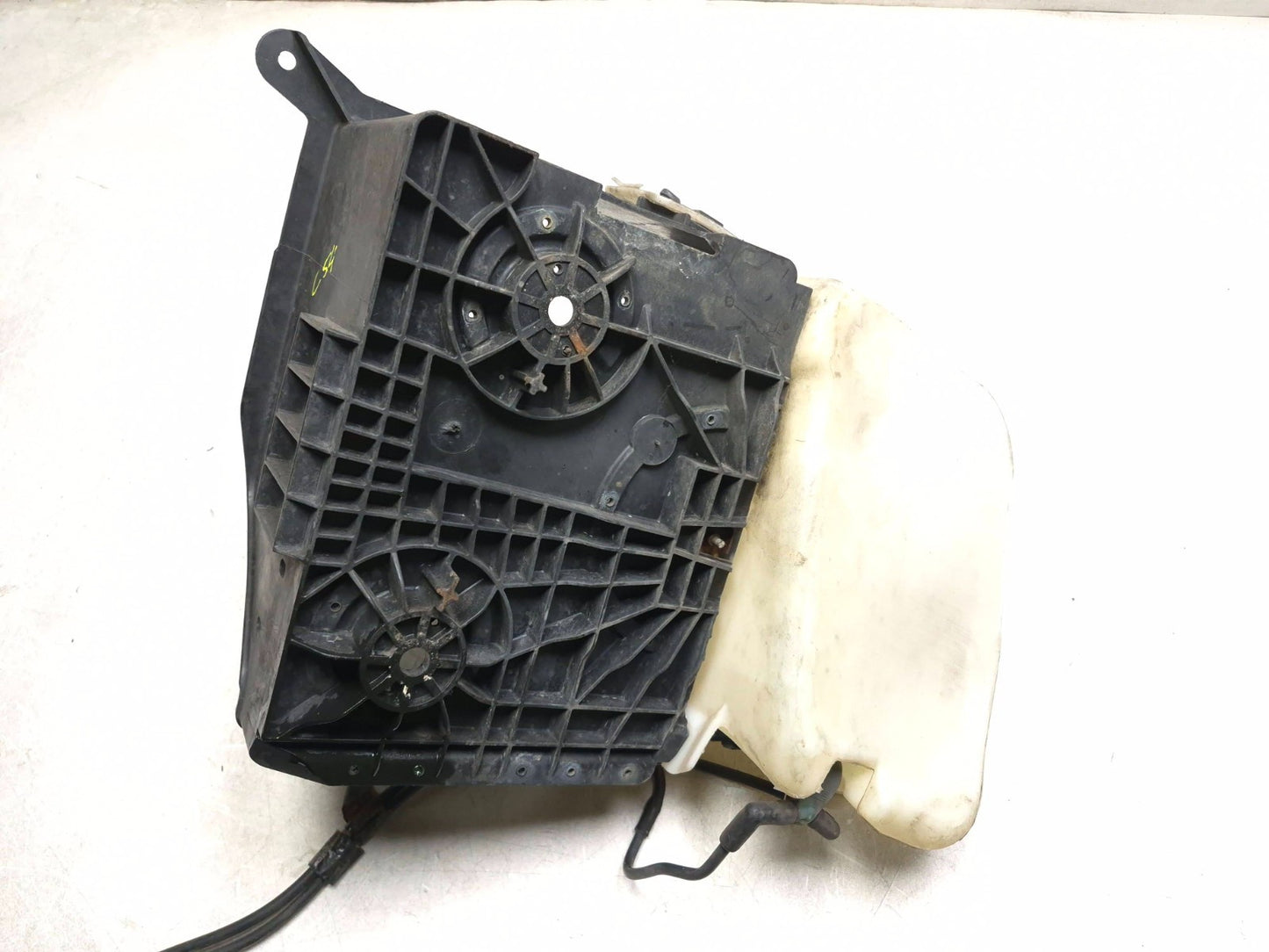 2008 Lincoln Navigator Windshield Reservoir Bottle & Battery Tray OEM