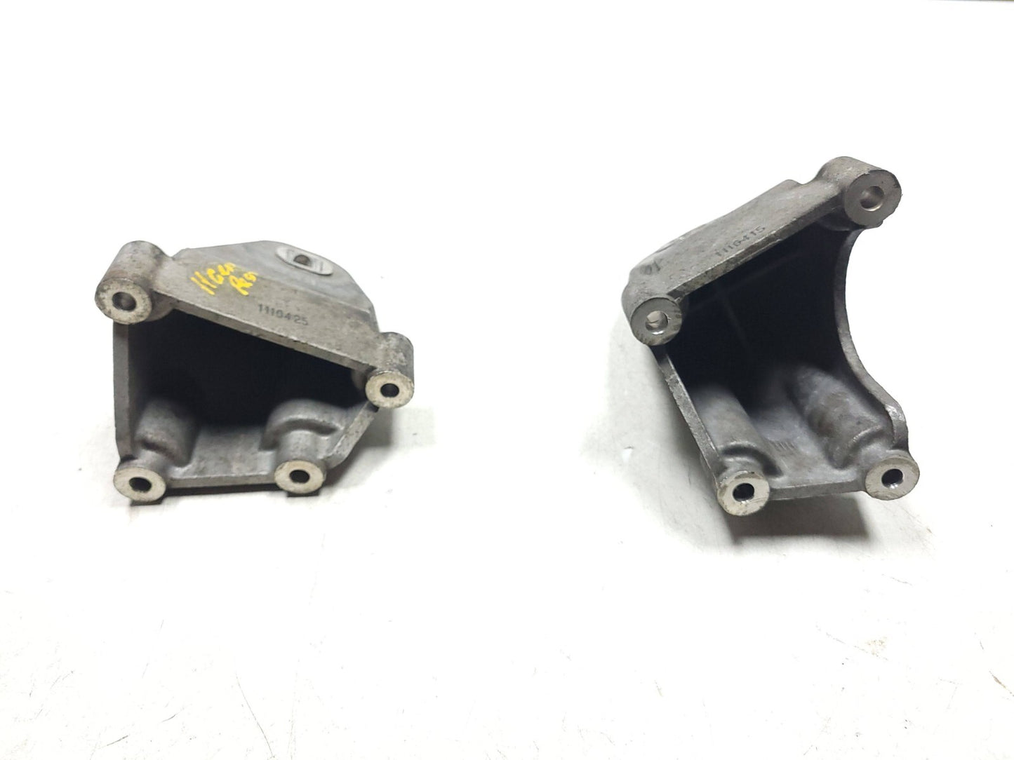 2009 - 2013 Hyundai Genesis Engine Motor Mount 2pcs  2.0t OEM