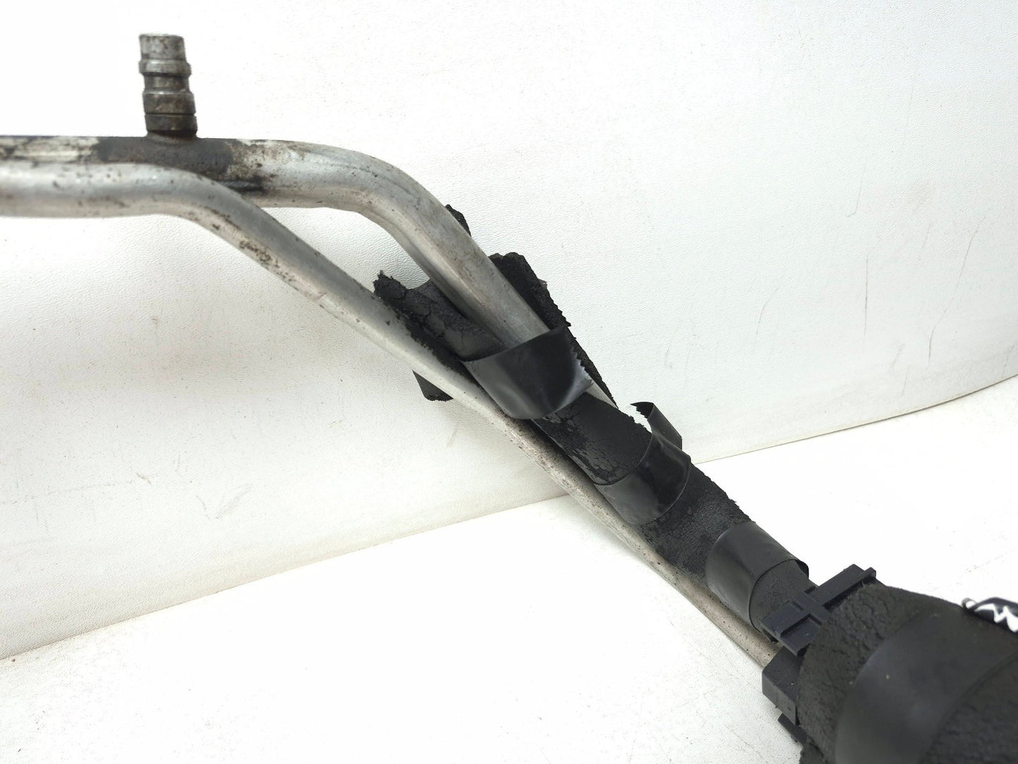 2008 BMW X6 E71 4.4l V8 N63 AC Air Conditioning Hose Pipe Line OEM