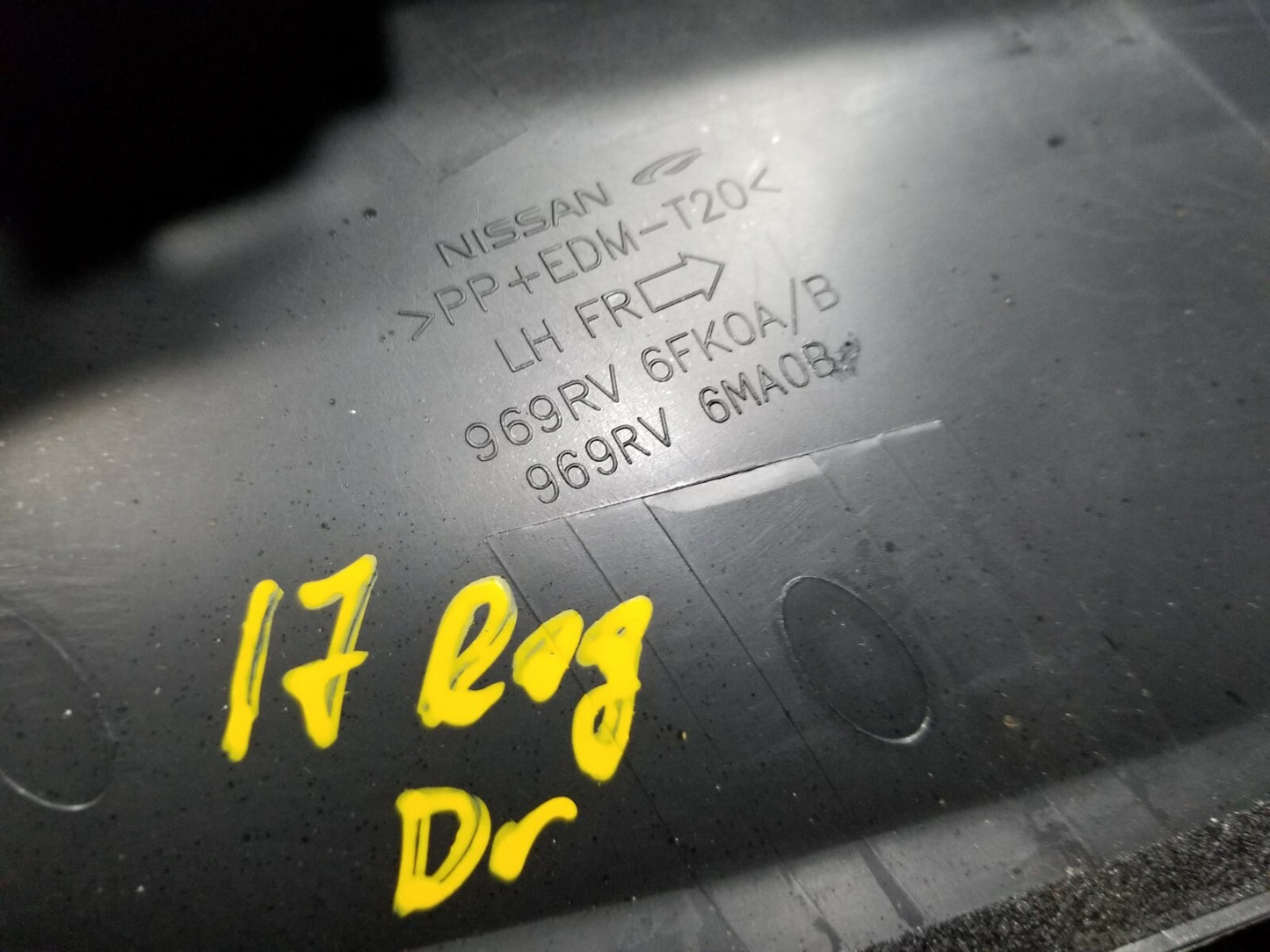 16 17 18 19 Nissan Rogue Front Left Driver Seat Trim Cover Panel OEM 36k