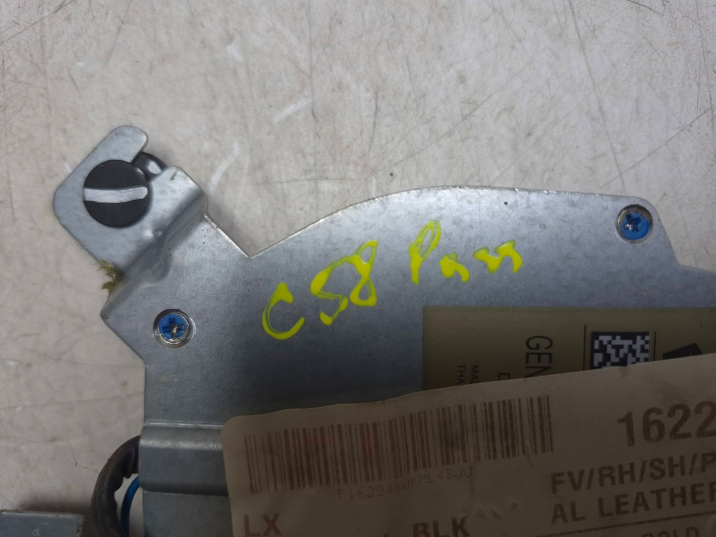 2018 Chrysler 300 Front Seat Fan Blower Lower Motor Right Passenger Side OEM