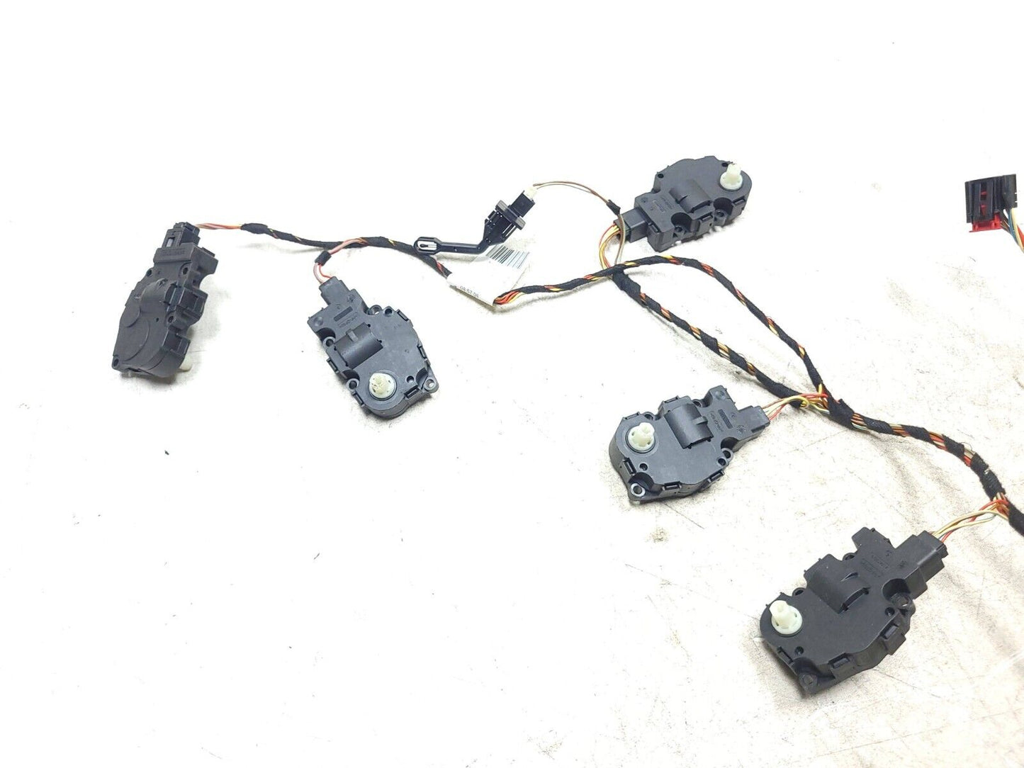 2009 - 2012 Audi A4 Sedan HVAC AC Heater Actuator Flap Motor & Wire Harness OEM