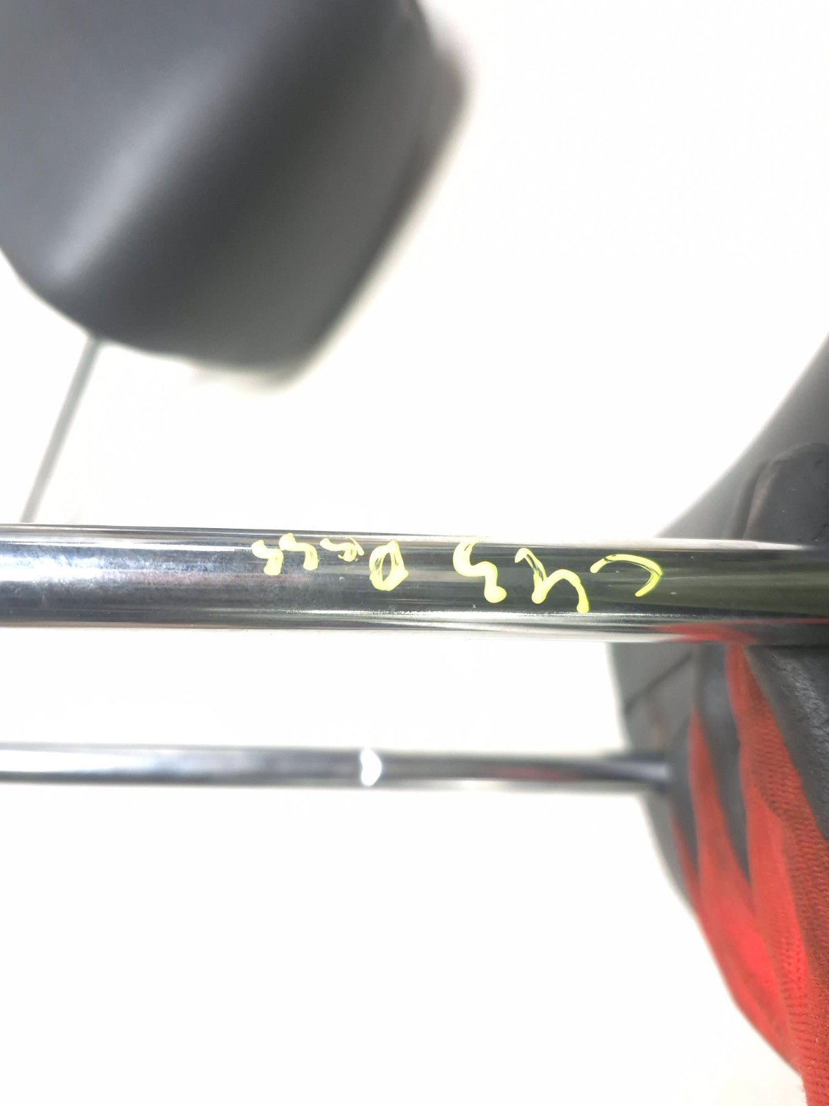 2011 Volkswagen Tiguan Front Seat Headrest Left & Right OEM