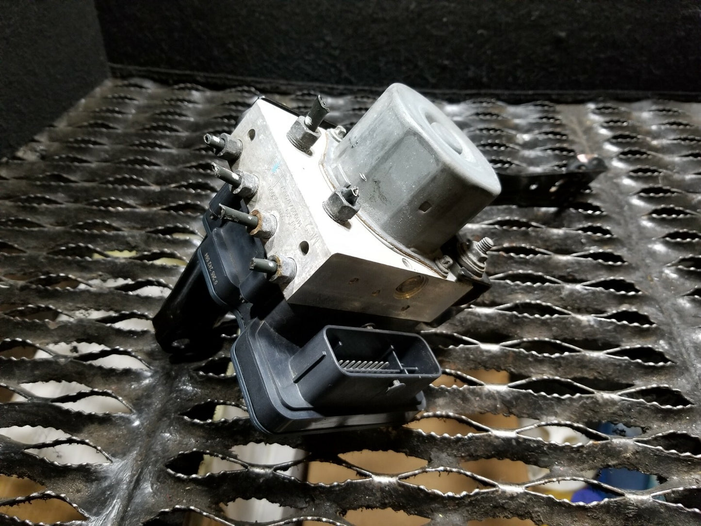 2015 Subaru Forester Anti Lock Brake Pump ABS Module OEM