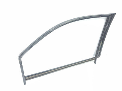 2013 Cadillac Escalade Esv Front Door Window Molding Right Passenger Side OEM