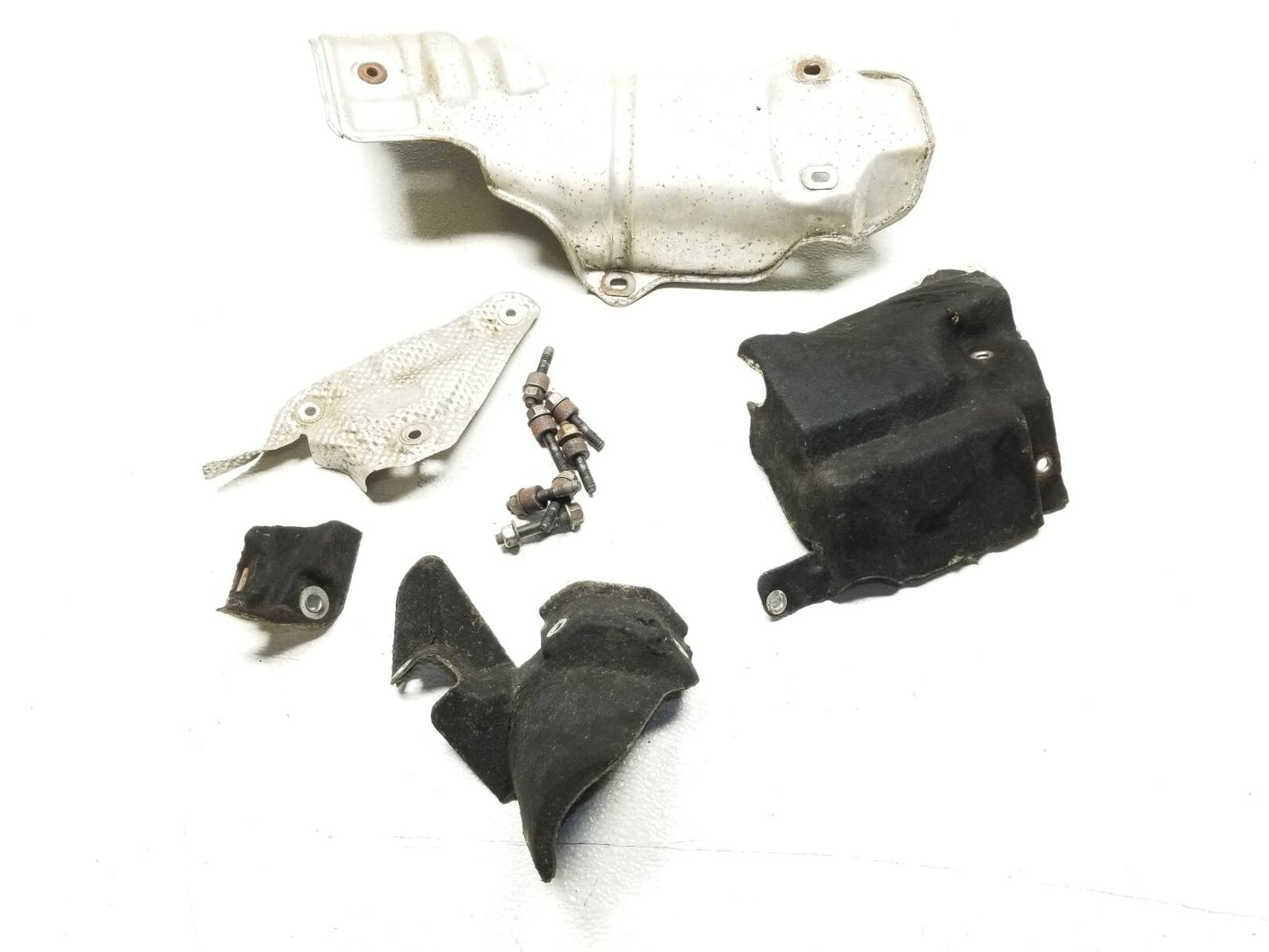 2019 Alfa Romeo Giulia Engine Exhaust Heat Shield Kit W/ Bolt 8pcs OEM