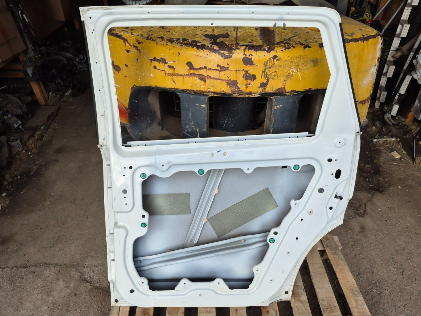 2017 Dodge Journey Rear Door Shell Passenger Side Right OEM