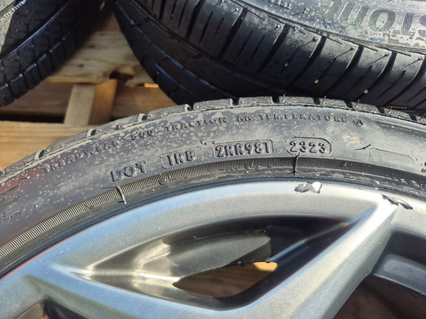 2014-2018 Ford Focus St Wheel Rim W/tire 18jx18 235/40/r18 Bridgestone 4 Pcs OEM