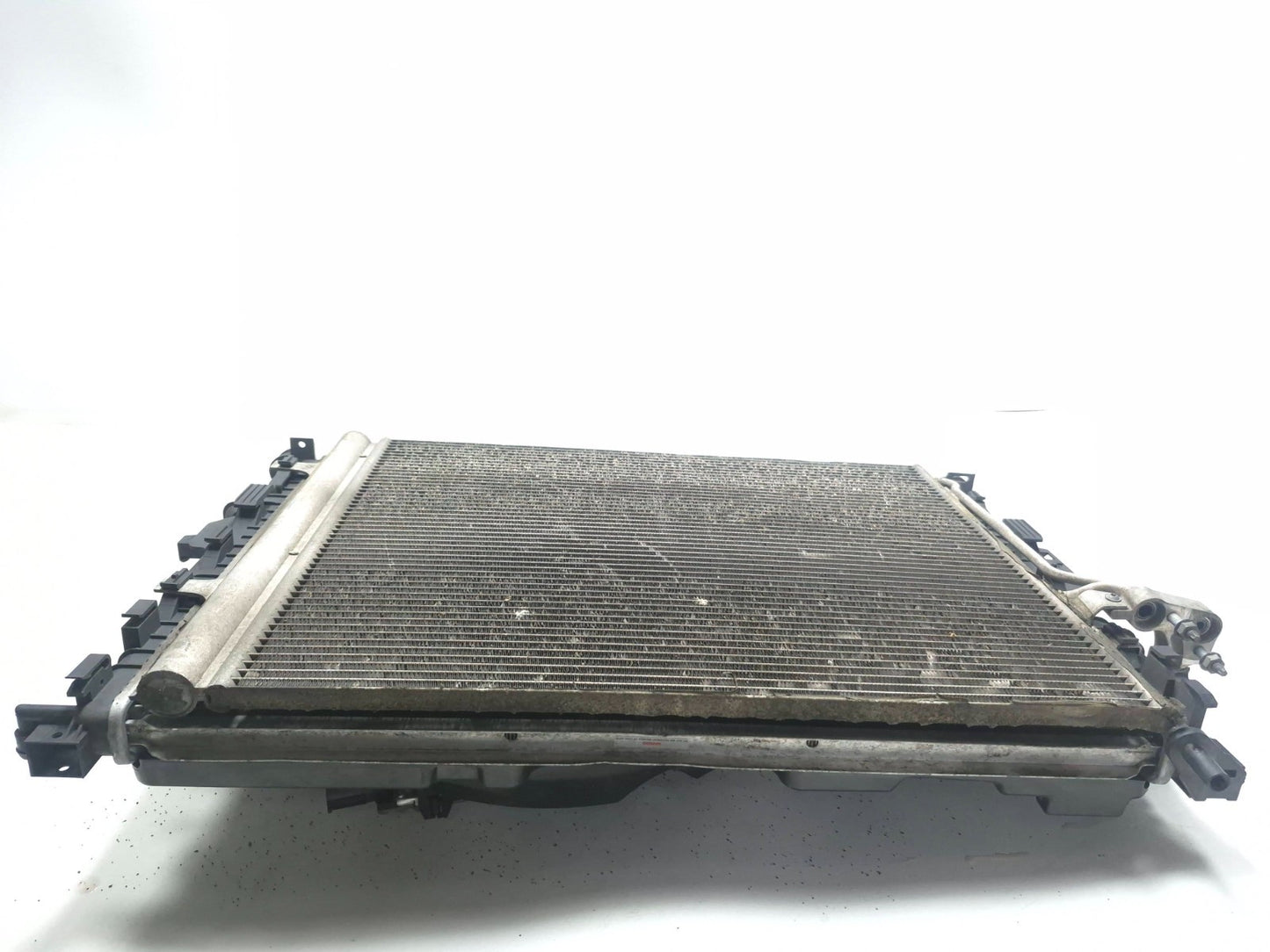 2016 Ford Transit Connect Coolant Radiator Condenser & Fan Shroud 2.5l OEM