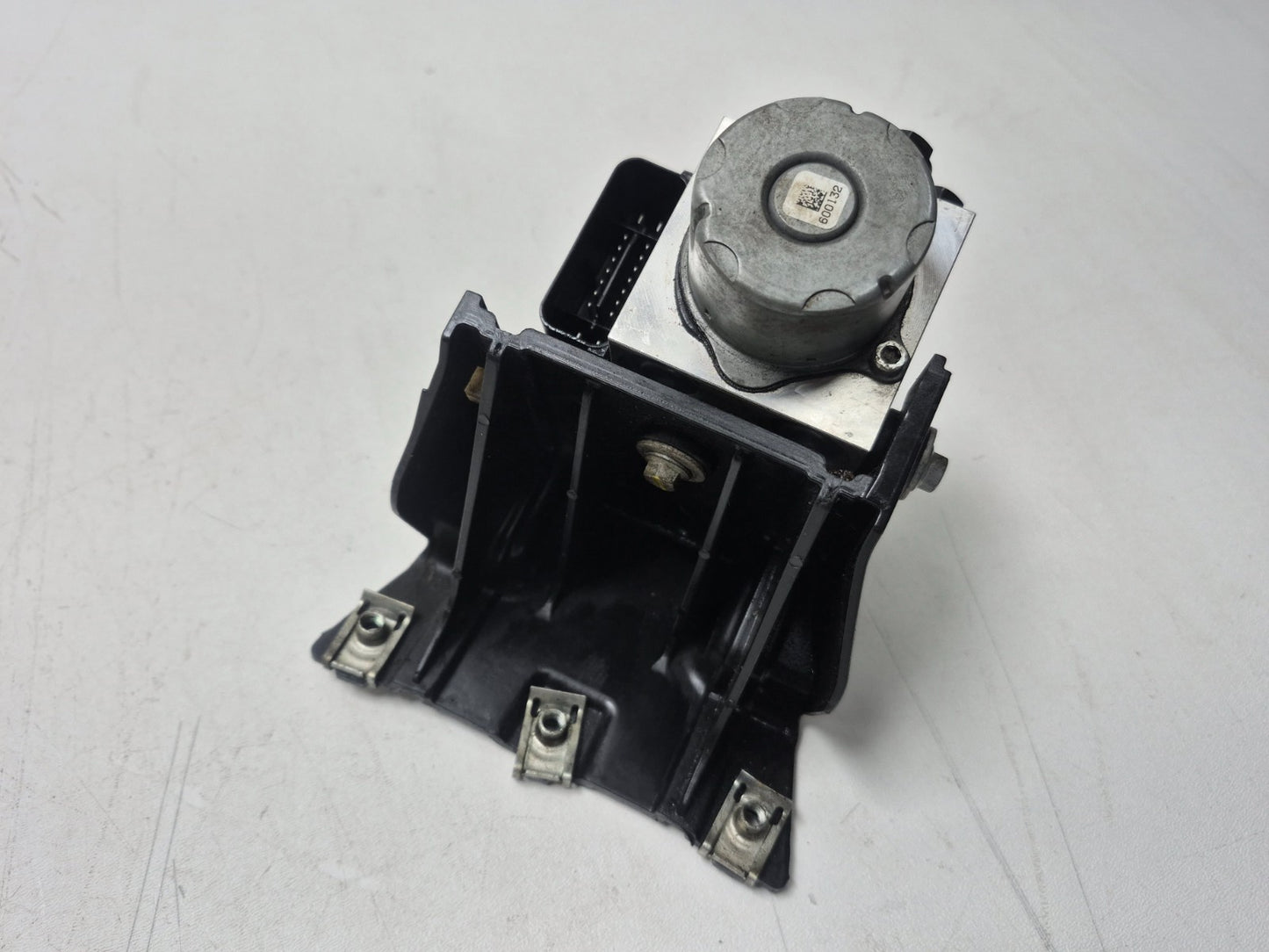 2022 Moto Guzzi V7 ABS Anti Lock Brake Pump OEM