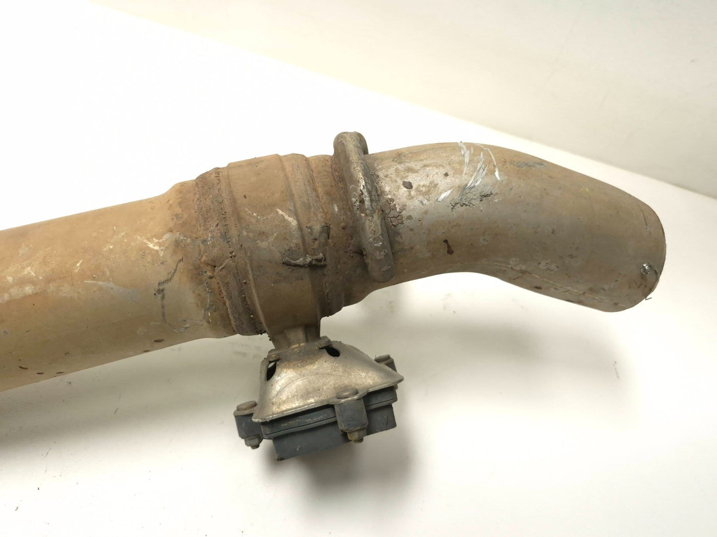 2020 Dodge Challenger Rear Exhaust Muffler Left & Right 5.7l V8 OEM