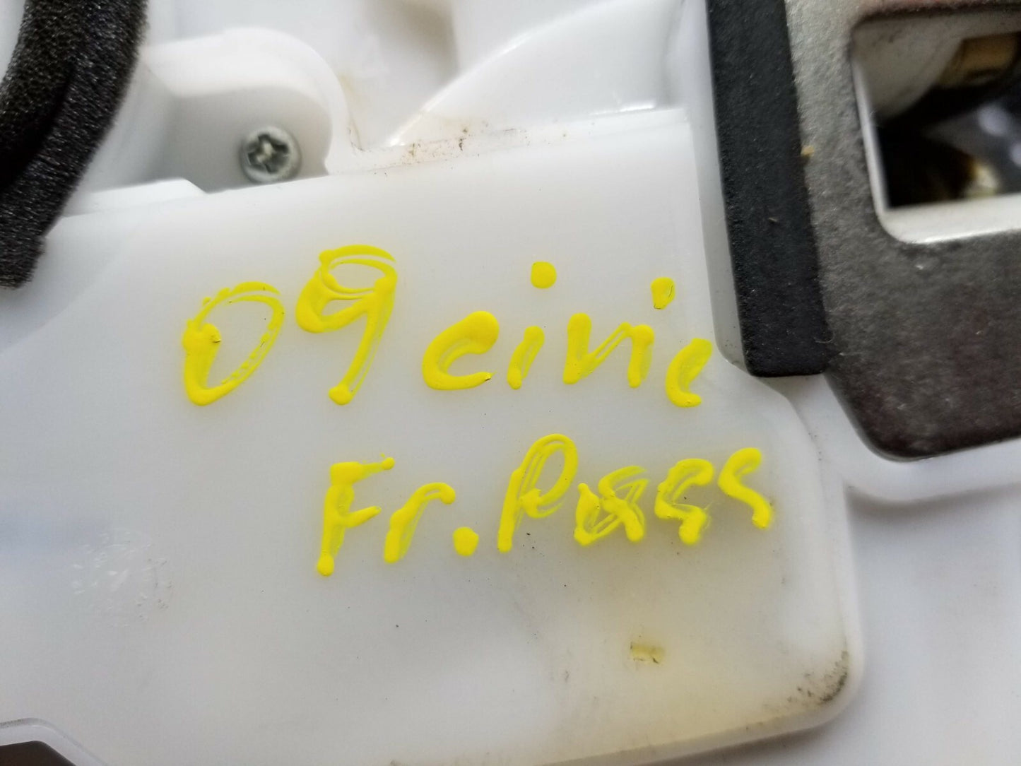 2009 Honda Civic Sedan Door Lock Actuator Front Passenger Side Right OEM