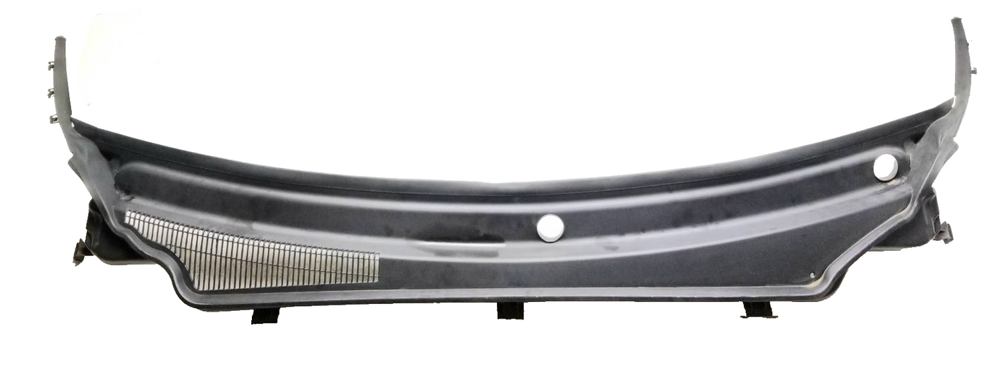 2011 - 2015 Jeep Grand Cherokee Front Windshield Wiper Cowl Trim OEM