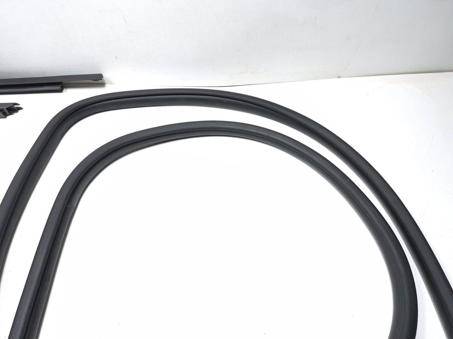 2017 Dodge Journey Rear Passenger Door Weatherstrip Seal 5 Pcs OEM