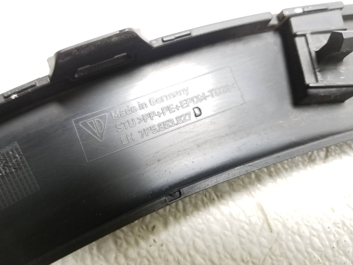 2013 Porsche Cayenne Fender Wheel Arch Molding Rear Driver Side Left OEM