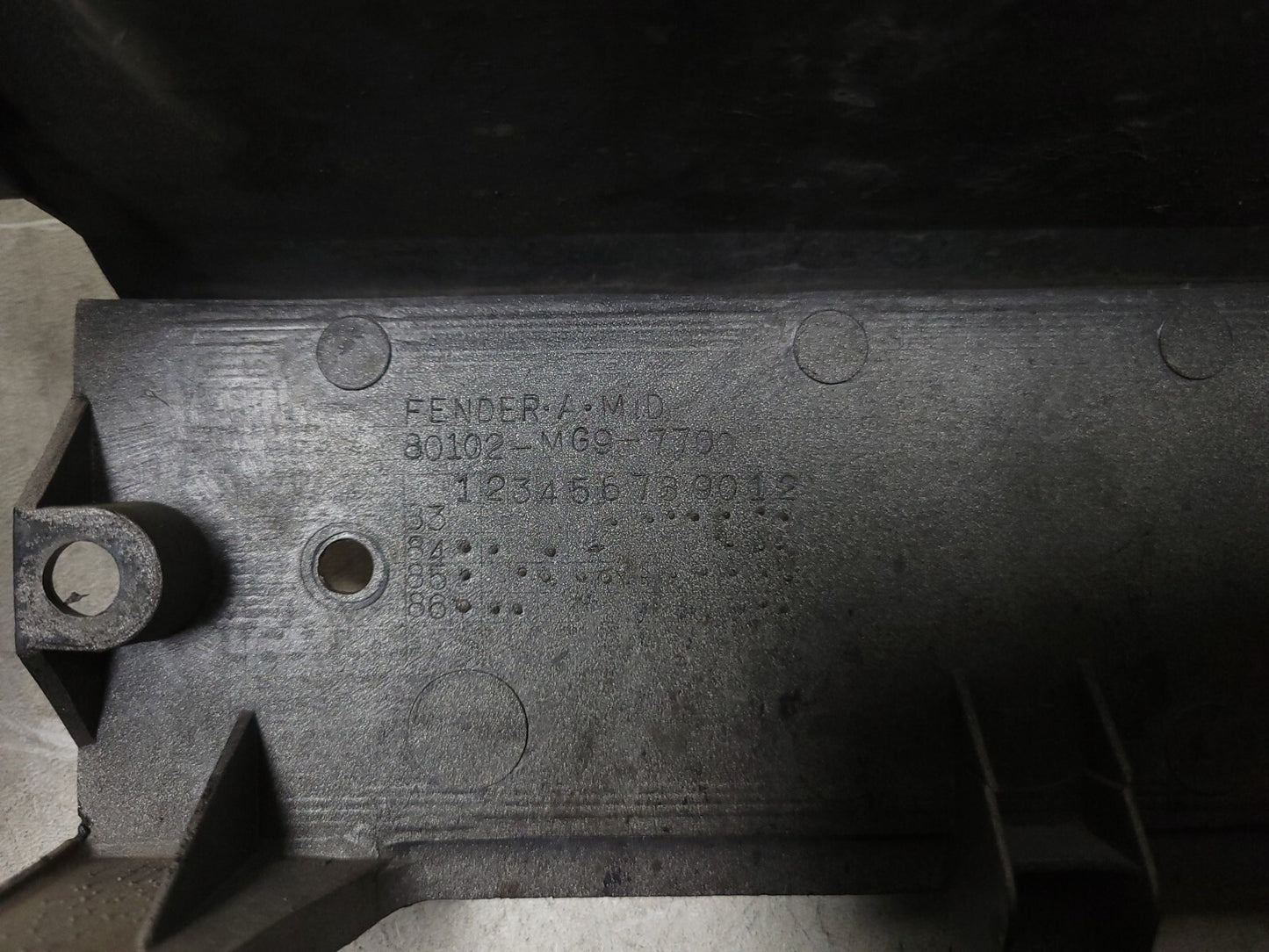 1984 - 1987 Honda Gl1200 Goldwing Rear Wheel Fender 80102-mg9-7700 OEM