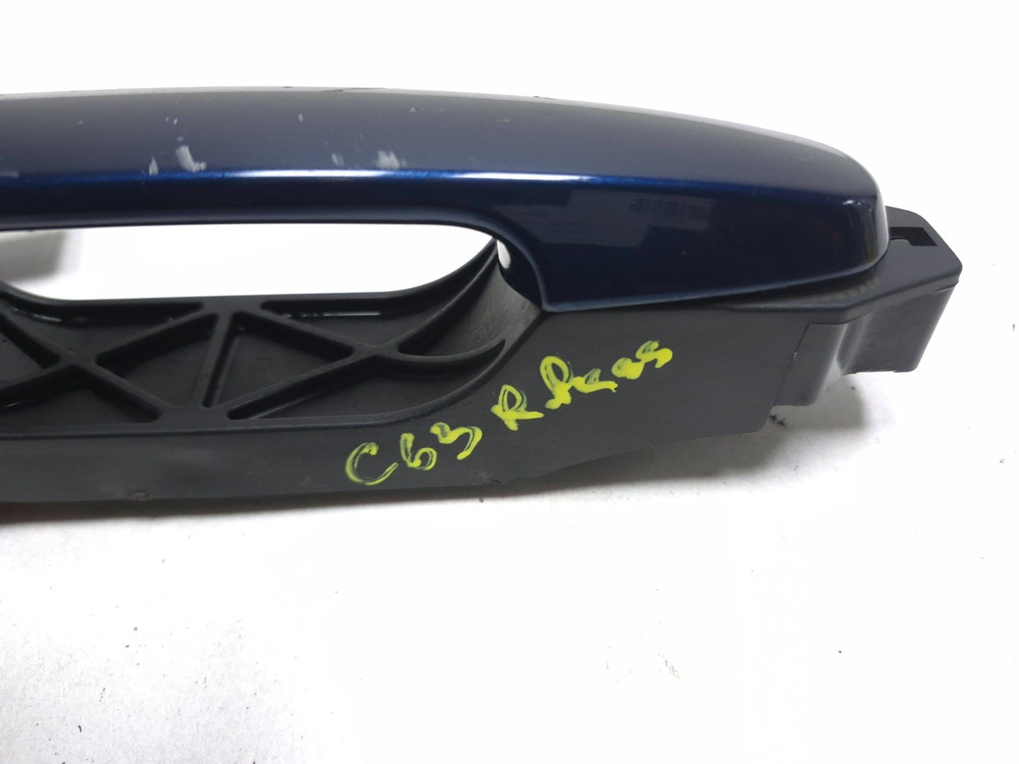 2004 Toyota Corolla Exterior Door Handle Rear Passenger Side Right OEM 8p4