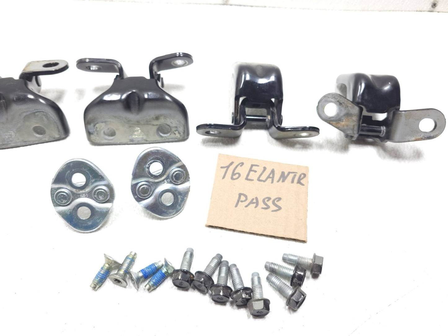 2016 Hyundai Elantra Door Hinge Front & Rear Right Passenger Side Set OEM