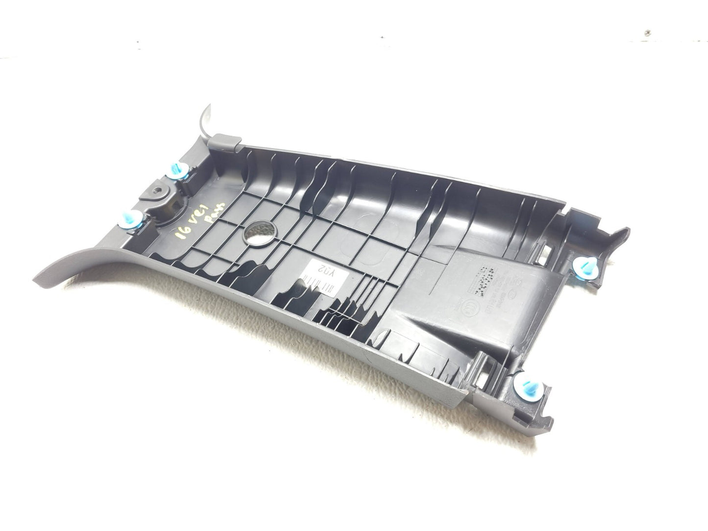 12 13 14 15 16 Hyundai Veloster B Pillar Trim Cover Upper Passenger Right OEM