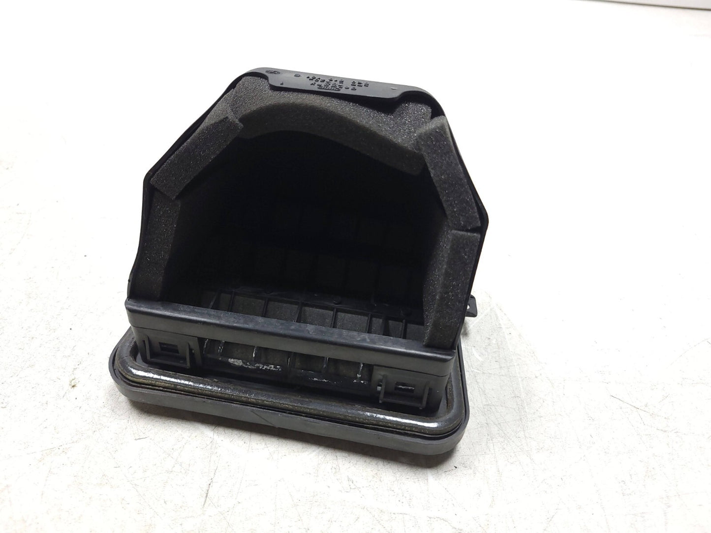 2009 - 2016 Audi A4 S4 Rear Quarter Panel Air Vent Grille Left & Right OEM