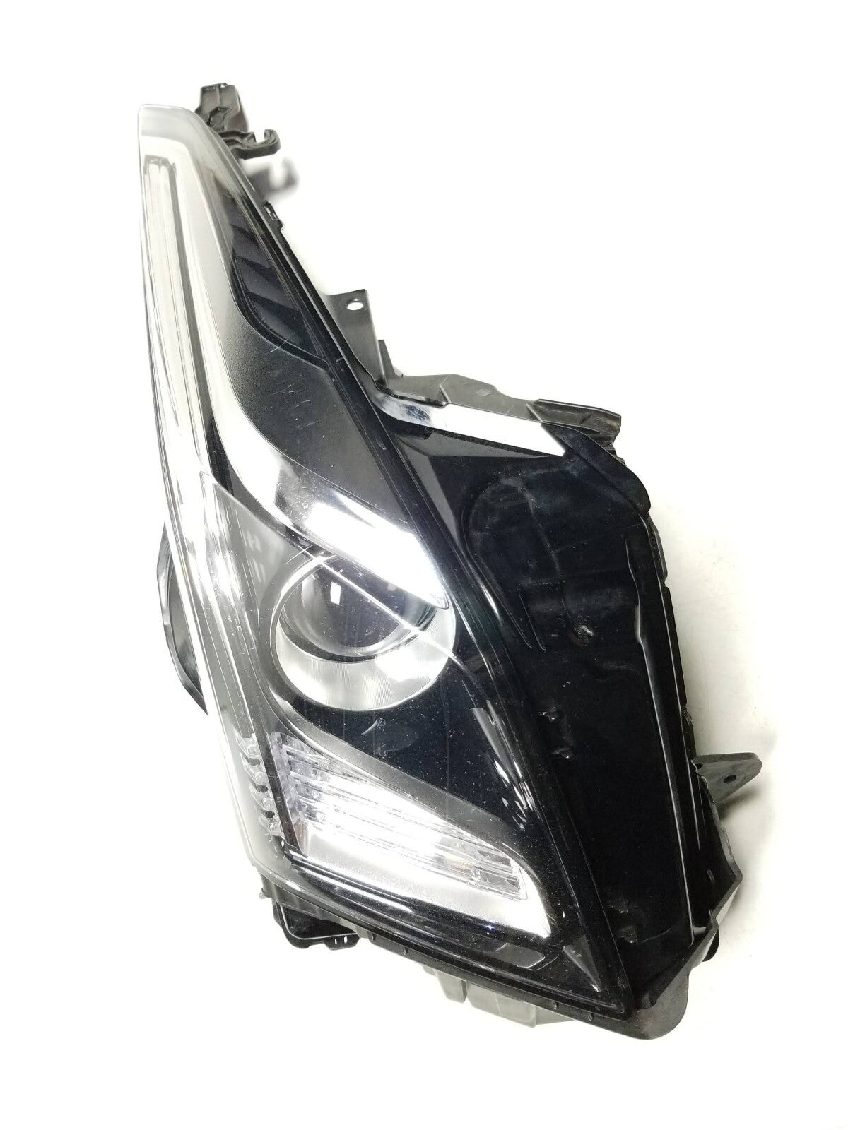 2017 Cadillac Ats Headlight Right Passenger Side OEM