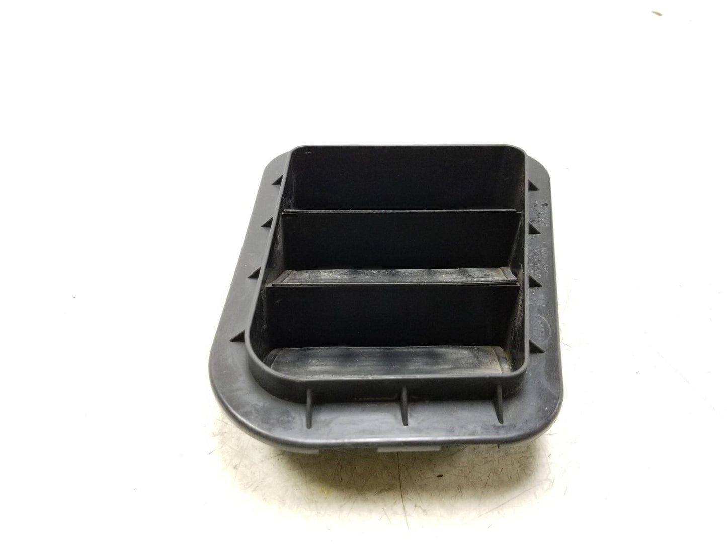 2011 - 2016 Kia Sportage Rear Right Quarter Panel Pressure Vent Grille OEM