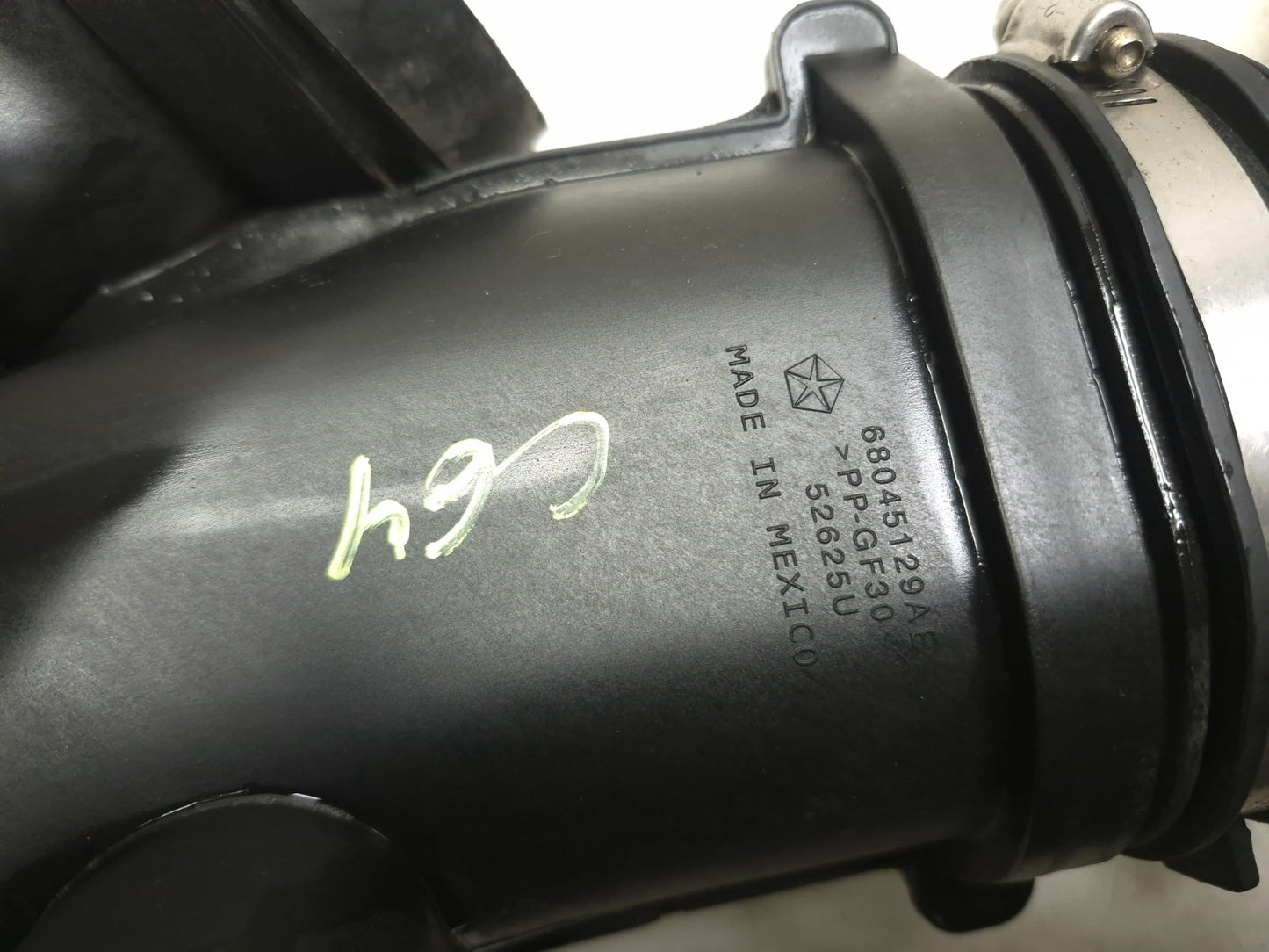 2017 Dodge Journey Air Intake Tube Resonator 3.6l OEM