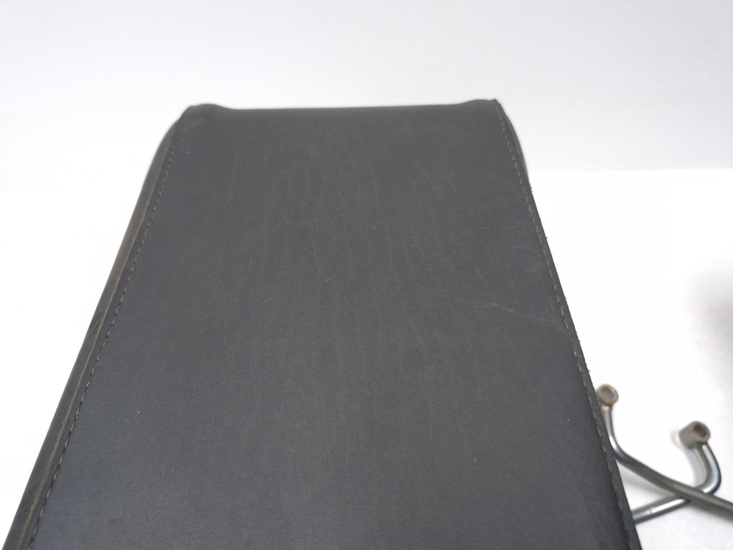 1999 Suzuki Intruder 1500 Rear Right & Left Luggage Saddle Bag Pair OEM