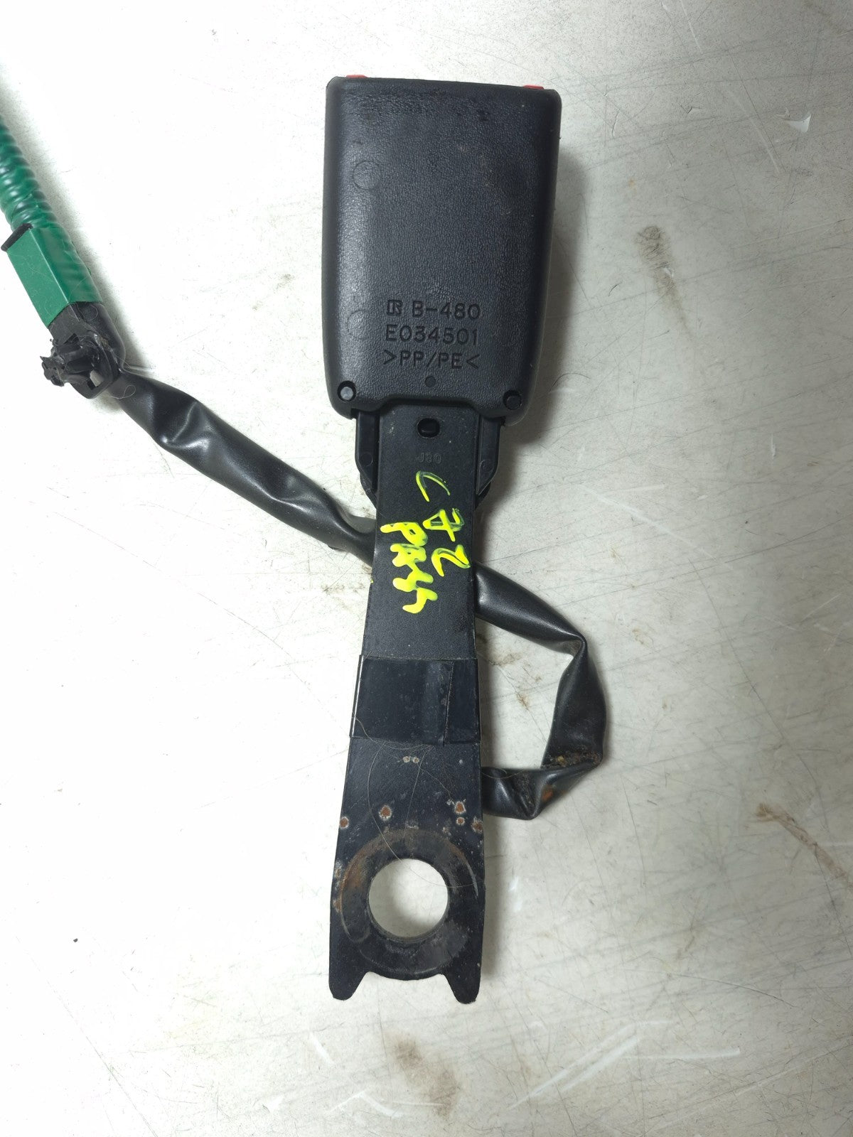 2009 Lexus IS250 Front Seat Belt Buckle Passenger Side Right OEM