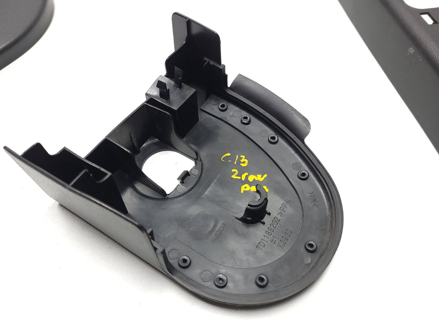 08 15 Mazda Cx-9 Seat Side Trim W/ Guide Sleeve 2 Row Passenger Side Right OEM