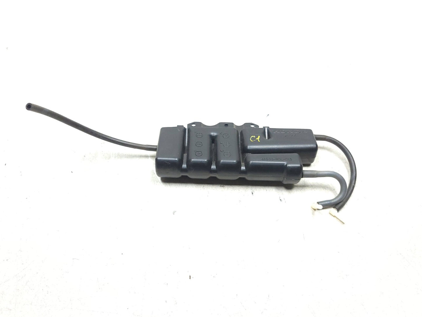 2007 - 2013 Acura Mdx Rear Carrier Breather Box  OEM