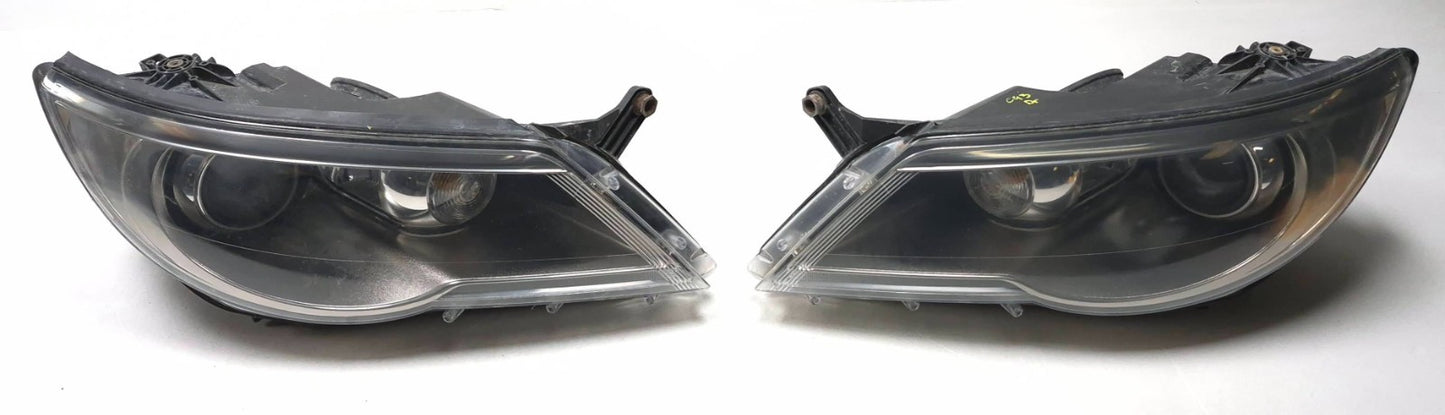 2011 Volkswagen Tiguan Headlight Left & Right Xenon OEM