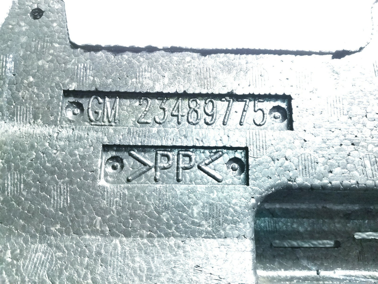 15 16 17 18 Chevrolet Impala Rear Bumper Reinforcement Absorber Foam OEM