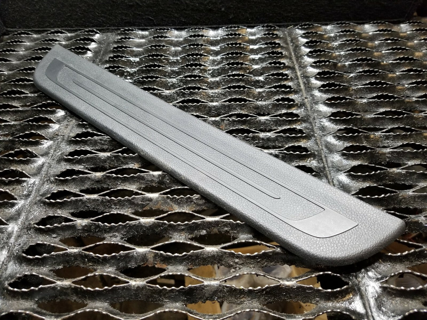 14 15 16 17 Hyundai Elantra Gt Front Door Sill Scuff Plate Trim Driver Leftoem