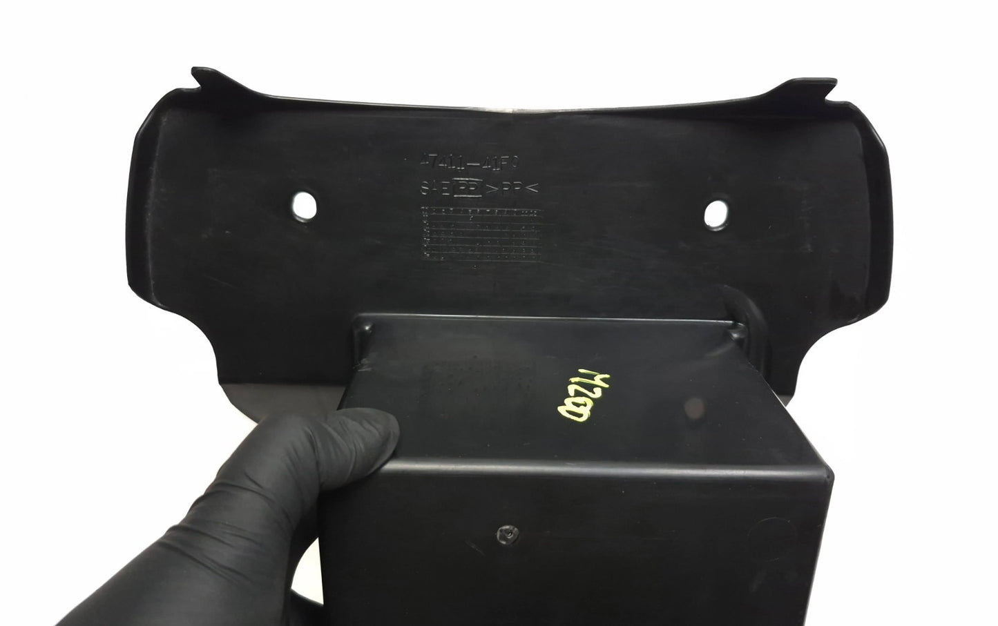 2013 Suzuki Vl800 Boulevard C50 Battery Box Tray OEM