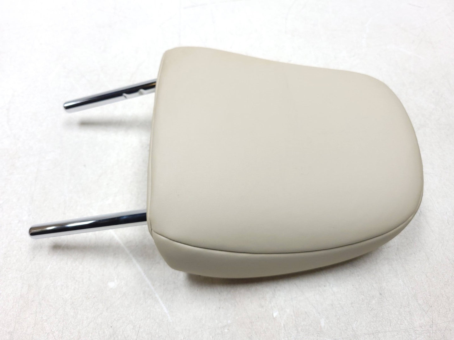 11-13 Lexus CT200h Front Passenger Headrest Oem✅